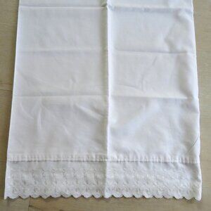Vintage Dan River King Pillowcase White with Embroidered Scallop Hem Cotton